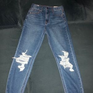 American eagle light was jeans